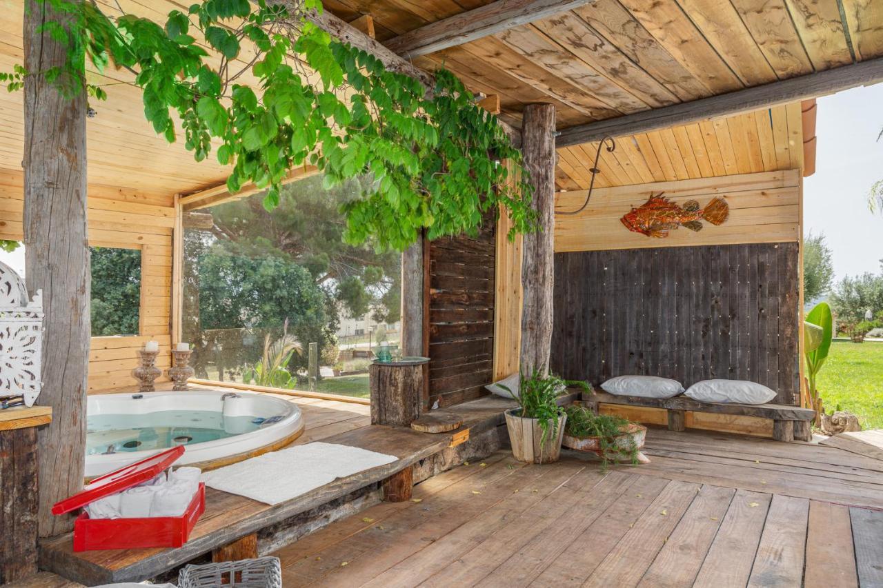 Le Rondini Bed & Breakfast Montrás Екстериор снимка
