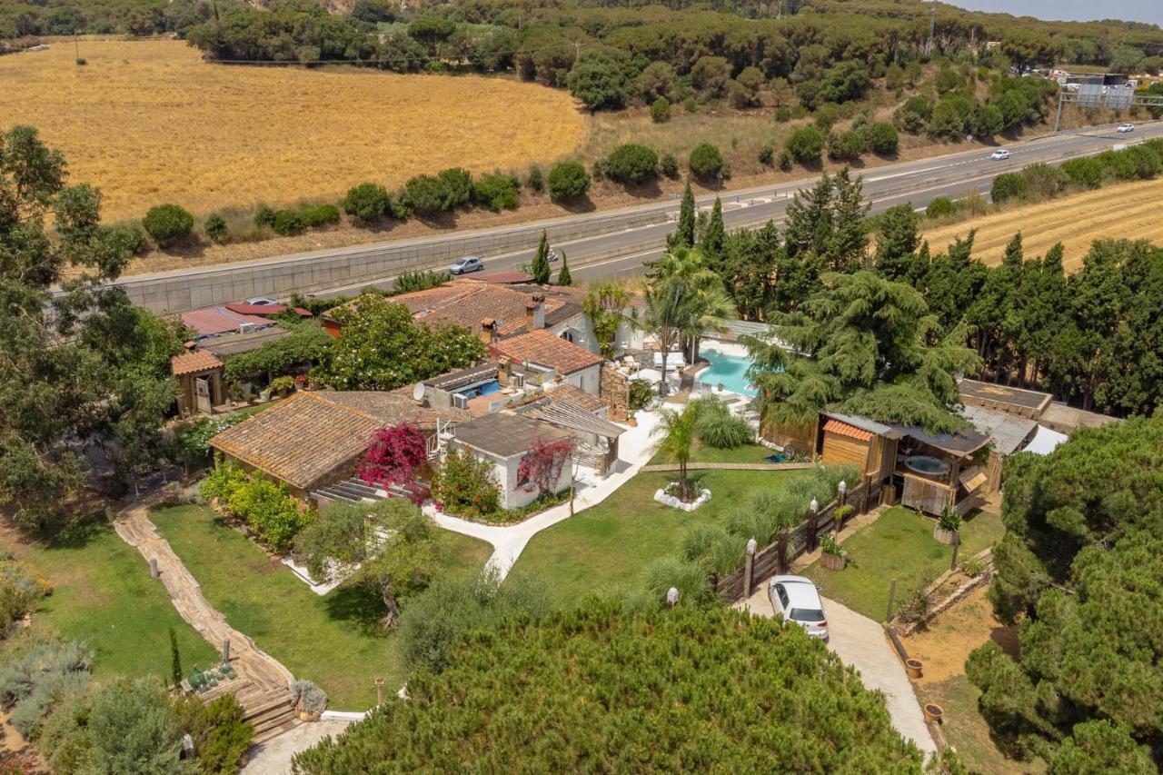 Le Rondini Bed & Breakfast Montrás Екстериор снимка
